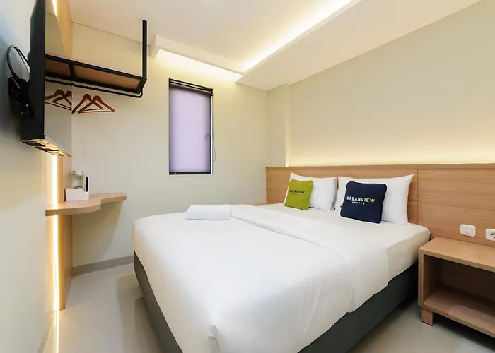 Urbanview Greenville Jakarta
